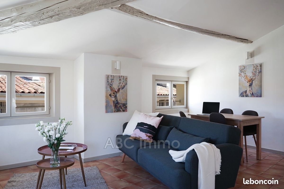 Appartement 2 pièces 46 m² · à Aix-en-Provence · 46 m² · 900 €/mois