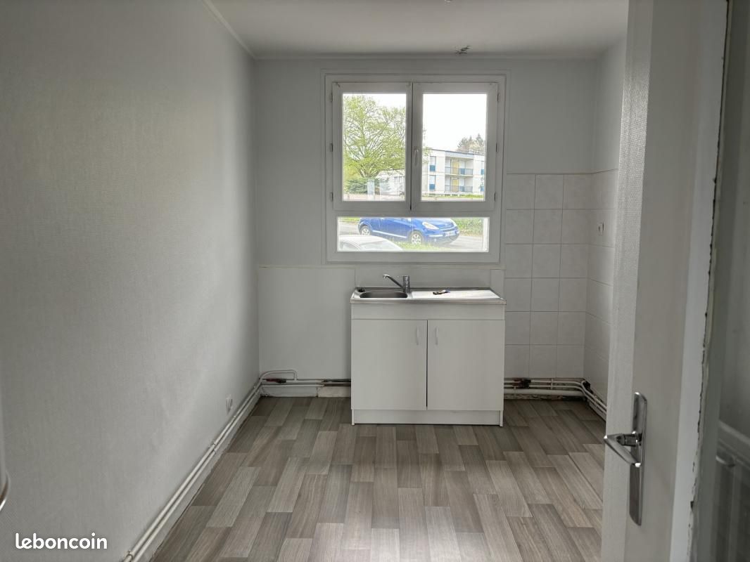 Appartement 5 pièces 90 m² - Cornil 19150 (image principale 3)
