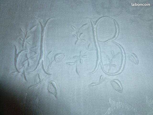 6 anciennes serviettes de table brodées monogrammes JB (image 1)