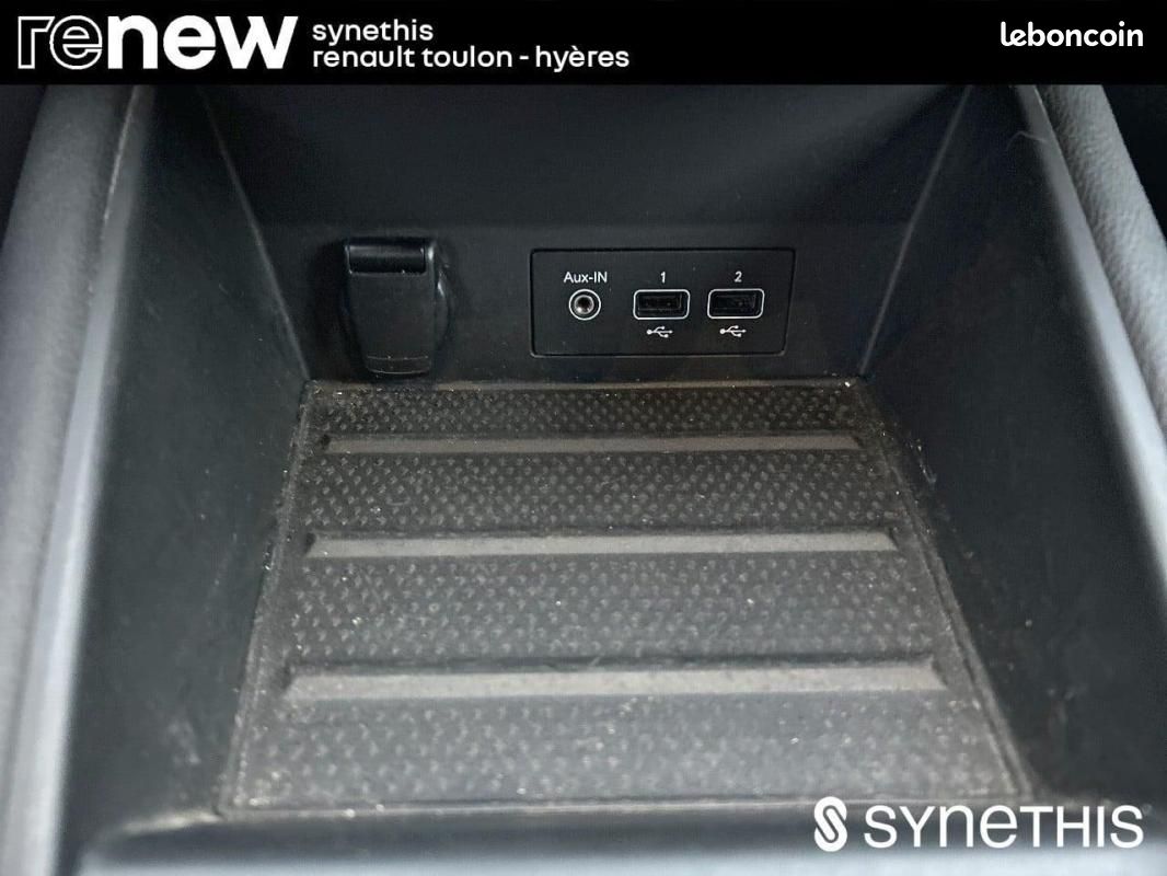Renault Captur E-Tech 145 - 21B R.S. Line (image 27)