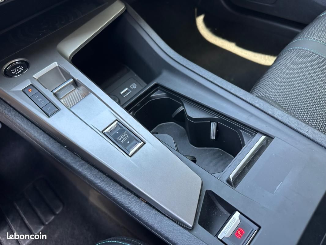 Peugeot 308 SW Hybrid 145 e-DCS6 Allure (image 29)