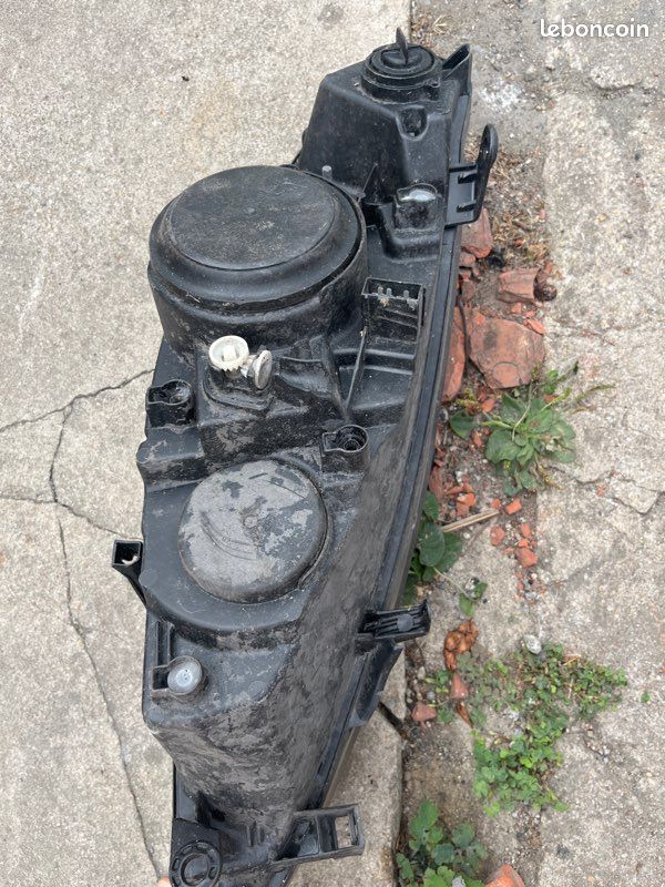 Phare avant gauche Peugeot 307 (image 3)