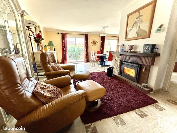 Maison 7 pièces 270 m²