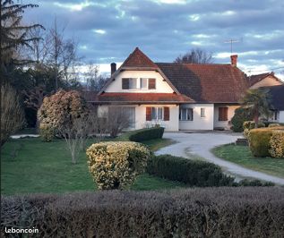 Maison ancienne 160m2 à Louhans-Châteaurenaud