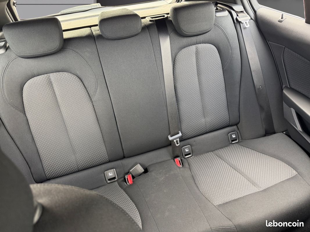BMW SERIE 118I 136 BUSINESS DESIGN DKG 136Ch Garantie 12 mois (image 14)