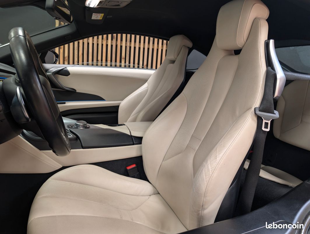 BMW I8 COUPE 1.5 362h 230 - HARMAN KARDON + CUIR BLANC + JANTES W (image 5)