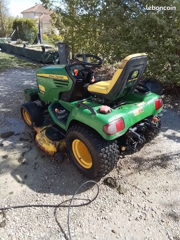 Tracteur John deer x748 Tracteurs
