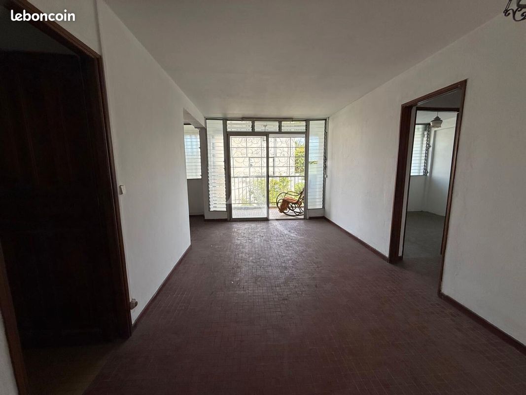 Appartement 4 pièces 65 m² · à Les Abymes · 65 m² · 125 000 €