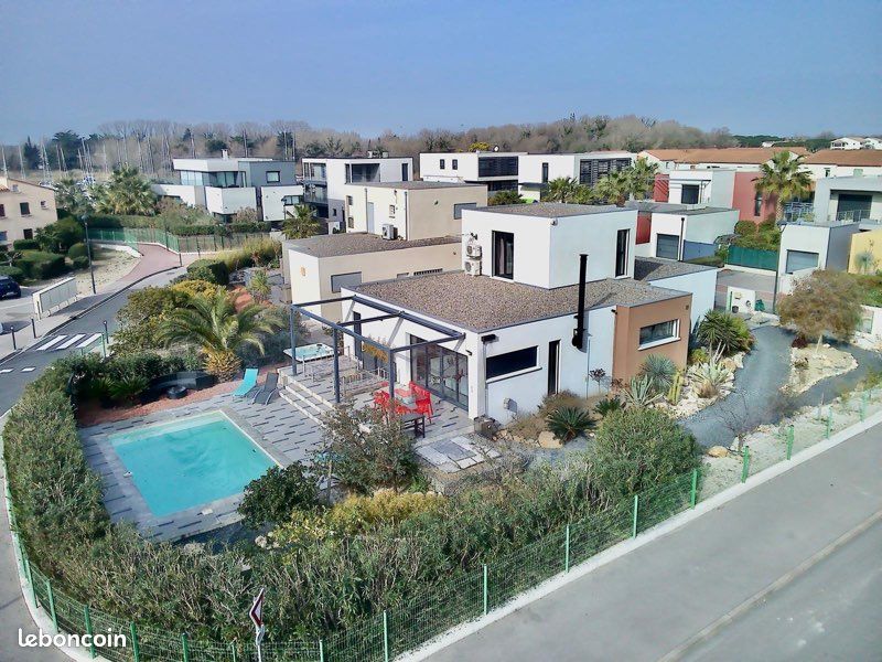 Maison 4 pièces 140 m² · à Saint-Cyprien · 140 m² · 990 000 €