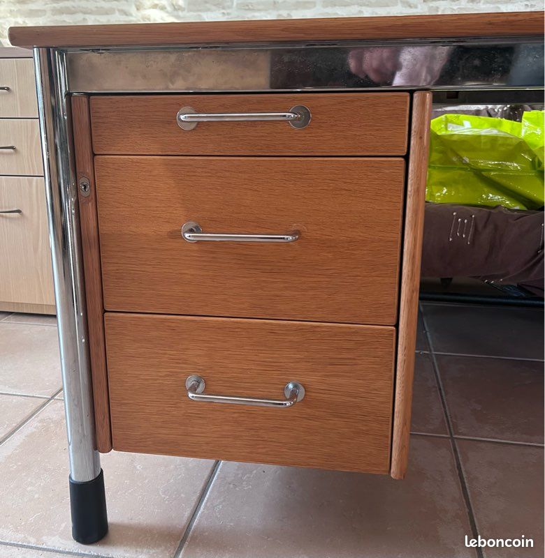 Bureau L145 x P80 x H68 (image 2)
