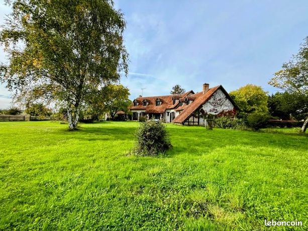 Maison 11 pièces 247 m²