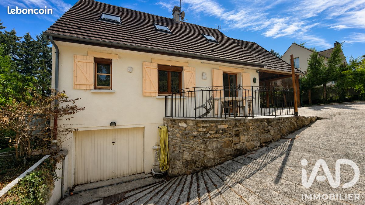Maison 5 pièces 91 m² · à Ermenonville · 91 m² · 329 000 €