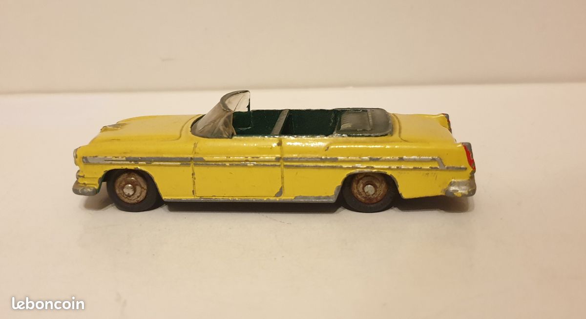Lot De 2 Dinky Toys 24A Chrysler New Yorker 1955 - Échelle 1/43 - Jouets Anciens
