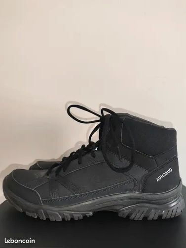 Chaussures Quechua NH100 Mid neuves Taille 41 Chaussures