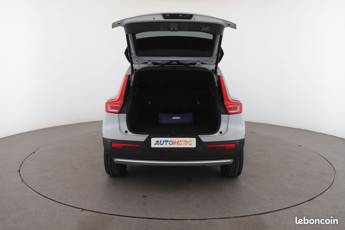 Volvo XC40 2.0 D3 AdBlue Business Geartronic 8 150 ch (image 10)