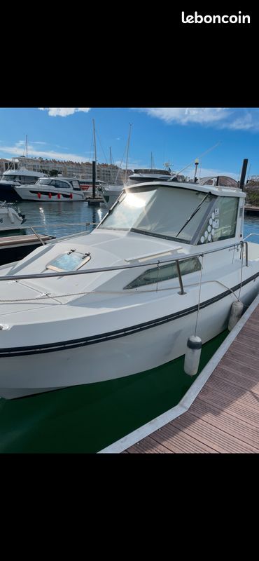 Bateau à Moteur ANTARES 640 (image 1)