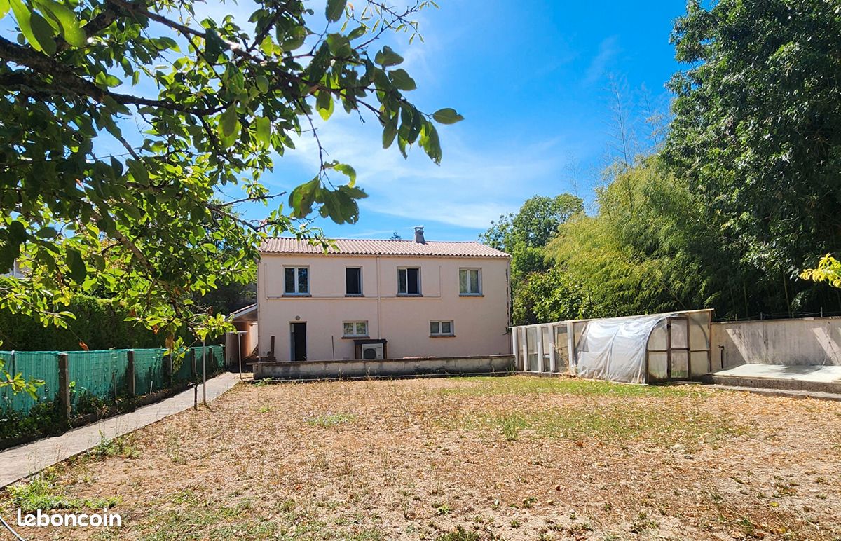 Maison 4 pièces 89 m² · à Fontenay-le-Comte · 89 m² · 230 000 €