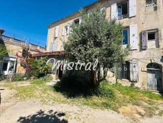 Maison 15 pièces 472 m² · à Aimargues · 472 m² · 549 000 €