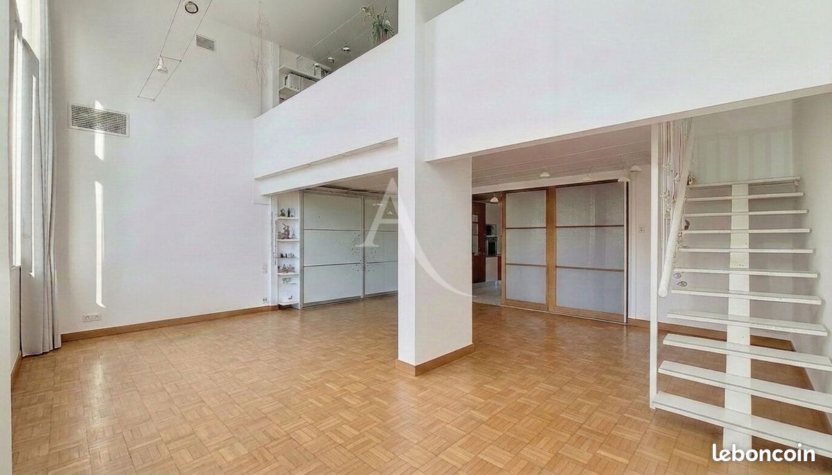 Appartement 6 pièces 166 m² · à Puteaux · 166 m² · 599 000 €