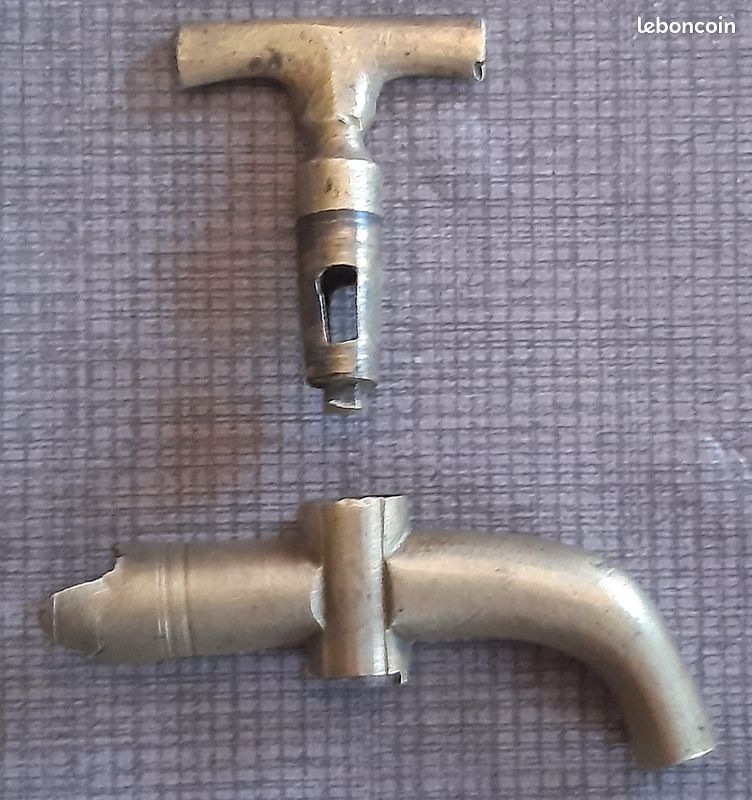 Ancien Robinet De Tonneau En Laiton - Pièce Vintage Pour Barrique