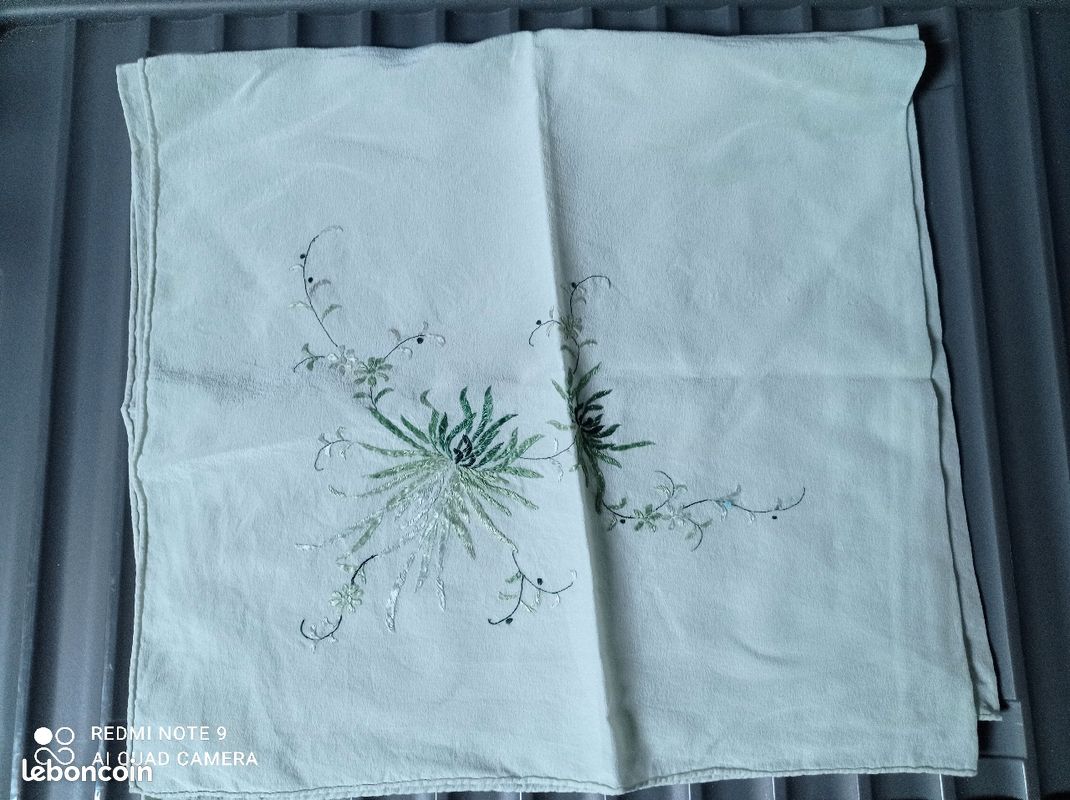Foulard (image 1)