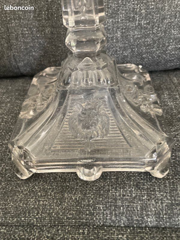 1 PAIRE DE BOUGEOIR en verre ciselé ( LE LION ET LA ROSE ) en parfait état (image 8)