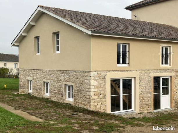 Maison 2 pièces 126 m²