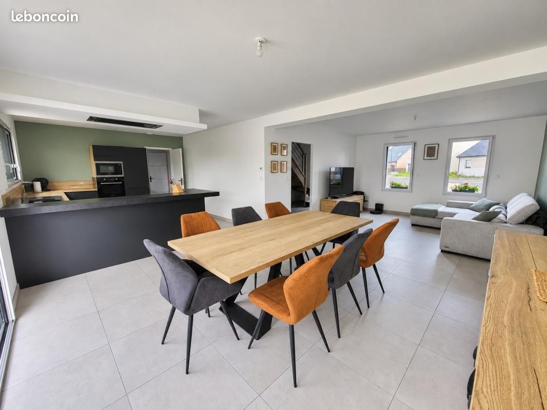 Maison 4 pièces 114 m² · à Ostricourt · 114 m² · 299 000 €
