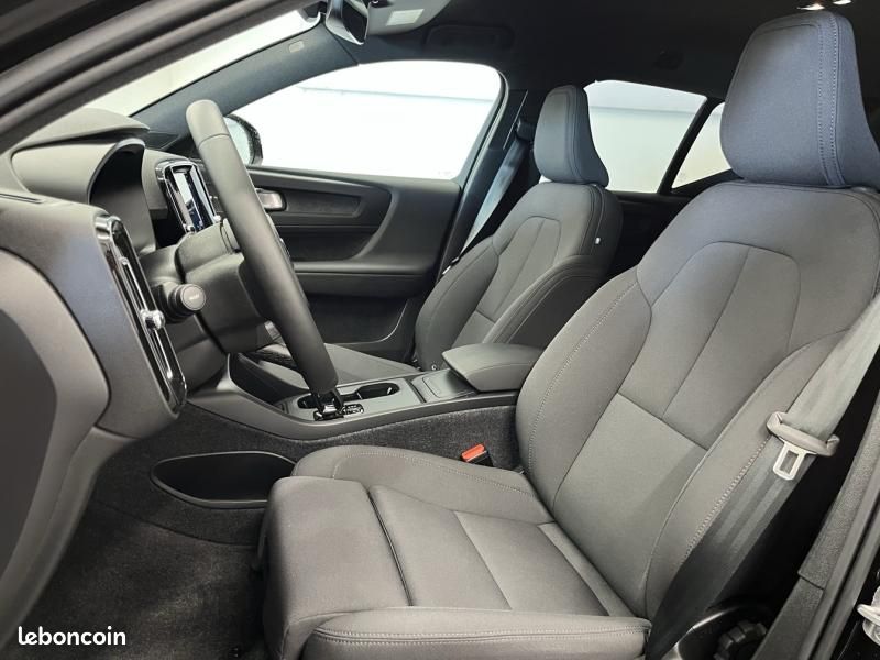 Volvo EX40 Single Extended Range 252ch Plus (image 5)