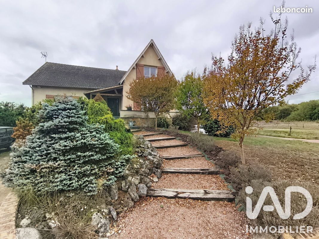 Maison 7 pièces 216 m² · à Romorantin-Lanthenay · 216 m² · 414 000 €