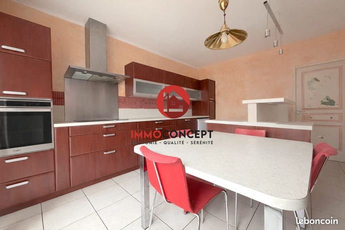 Maison 4 pièces 131 m²