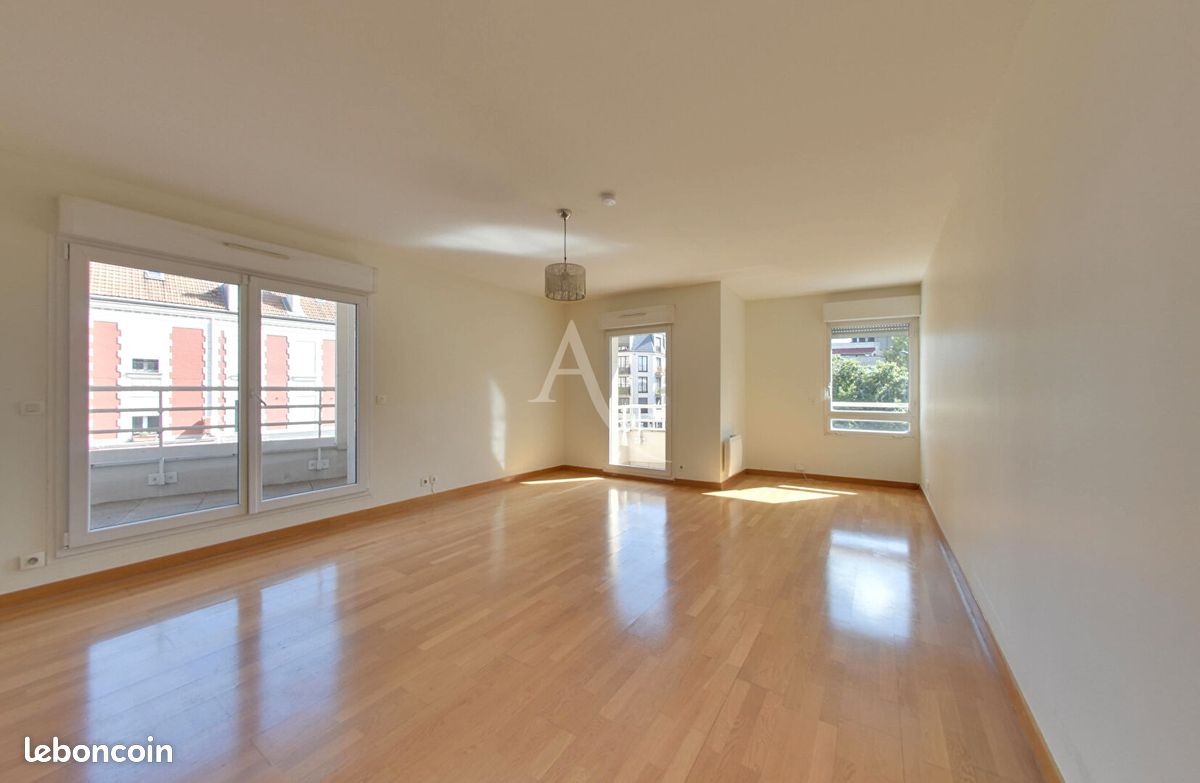 Appartement 4 pièces 89 m² · à Nogent-sur-Marne · 89 m² · 2 000 €