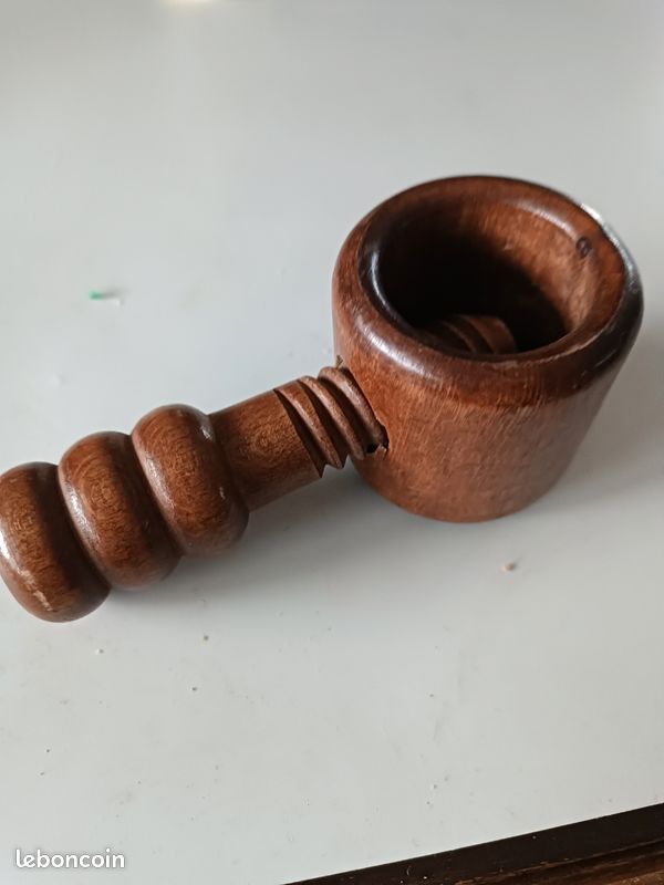 Casse-noix Ancien En Bois - Marron - Sans Marque - État Parfait