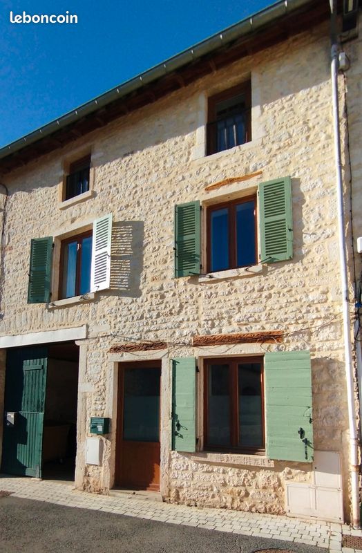 Maison 6 pièces 140 m² · à Lucenay · 140 m² · 270 000 €