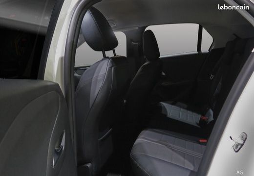 OPEL Corsa 1.2 Turbo 100 ch BVM6 GS (image 8)