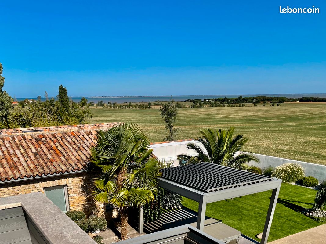 Maison 7 pièces 330 m² · à Marsilly · 330 m² · 1 290 000 €
