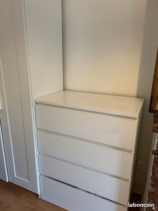 Commode IKEA (image 1)
