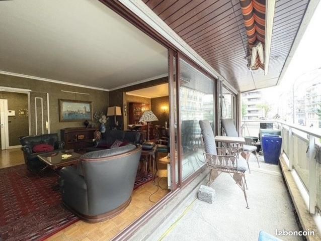 Appartement 5 pièces 100 m² · à Paris · 100 m² · 990 000 €