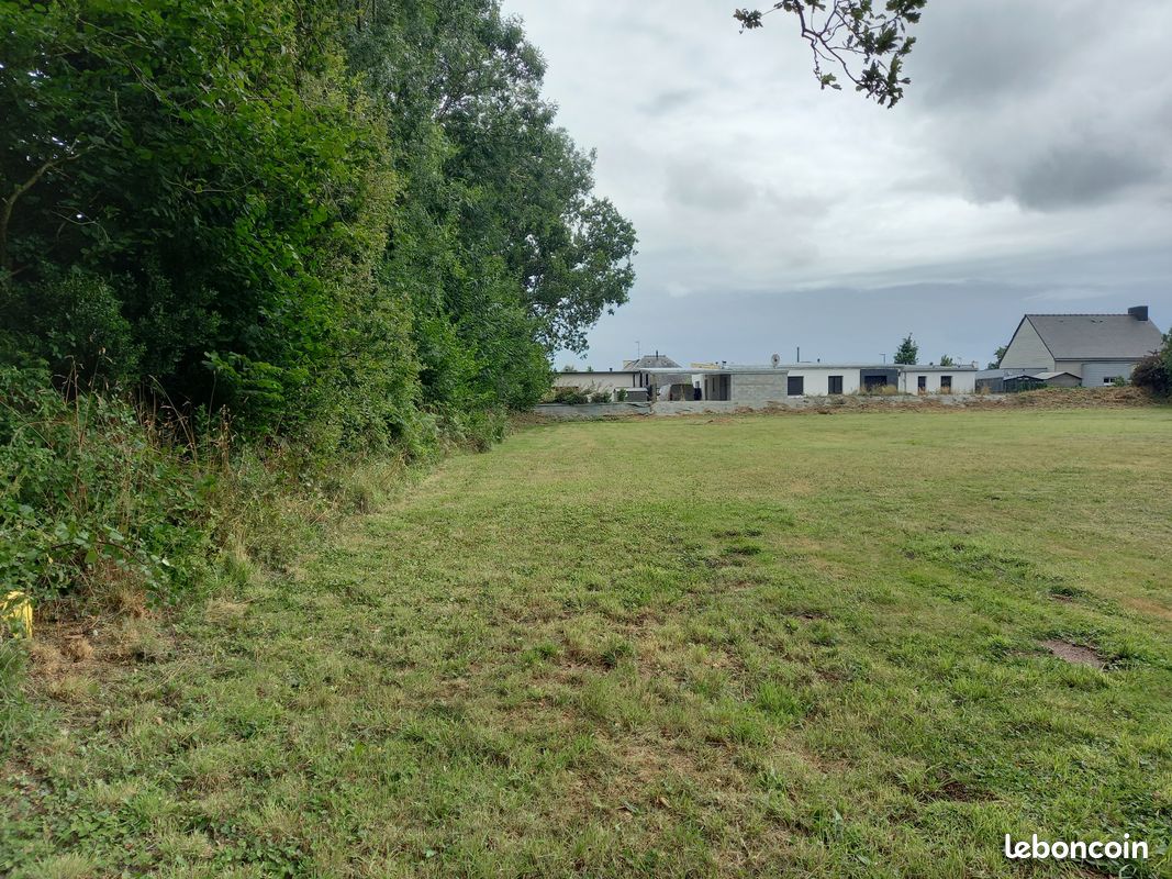 Terrain 1009 m² · à Combrit · 159 000 €