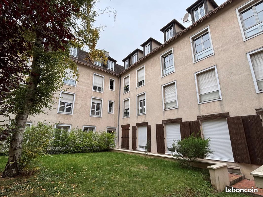 Appartement 5 pièces 114 m² · à Chartres · 114 m² · 1 363 €