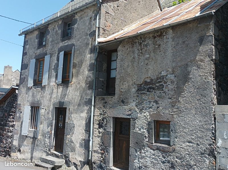 Maison 3 pièces 46 m² · à Murol · 46 m² · 72 150 €