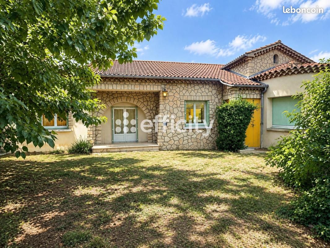 Maison 7 pièces 168 m² · à Cheval-Blanc · 168 m² · 320 000 €