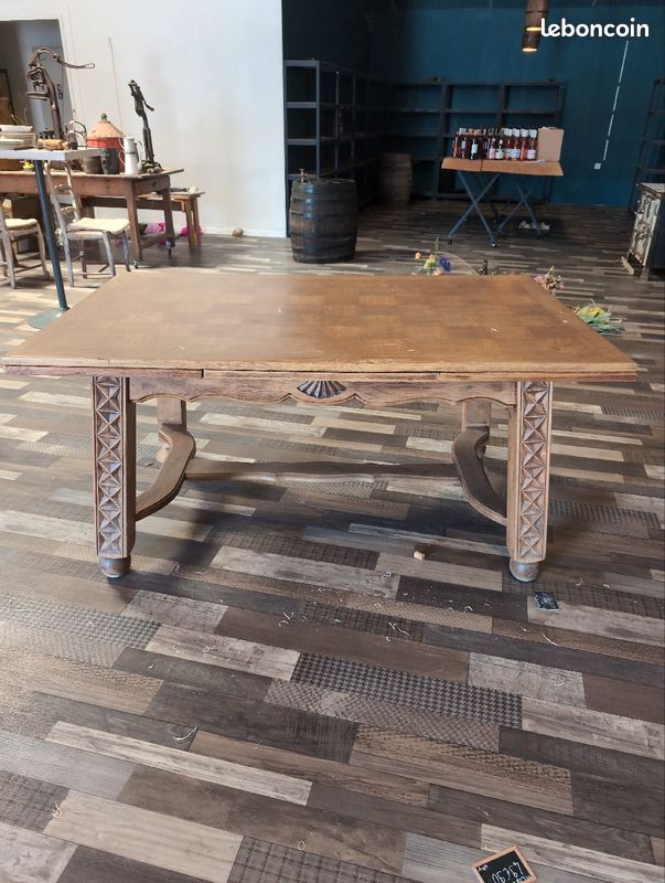 Table (image 1)