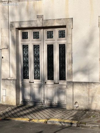 https://img.leboncoin.fr/api/v1/lbcpb1/images/e3/23/a0/e323a0ecda2fccc5de94db38239d472035b32db9.jpg?rule=ad-image