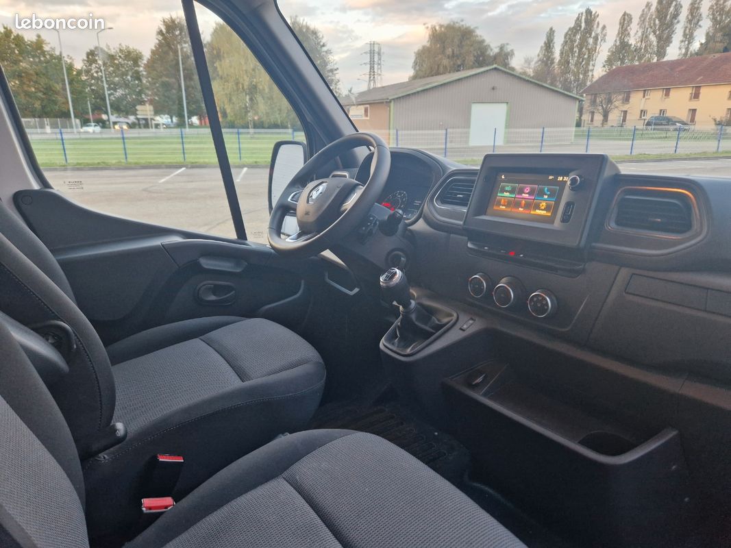 Renault Master 2.3 dCi 135ch, L2H3, Grand Confort, L2 H3, 1er Main, TBEG, 03/2021, GPS, R-link, TVA récup...Echange, Reprise Possible (image 4)
