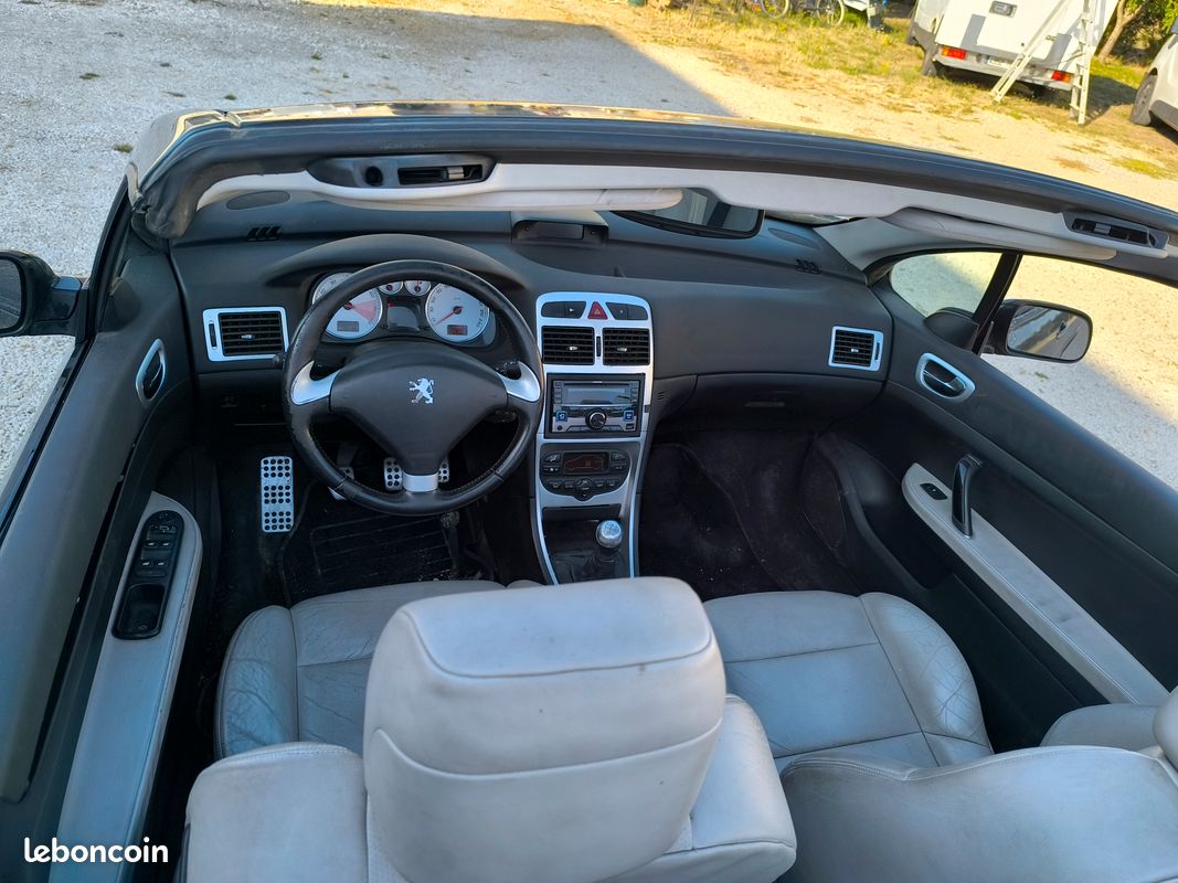 Peugeot 307 cc essence 2003 (image 3)