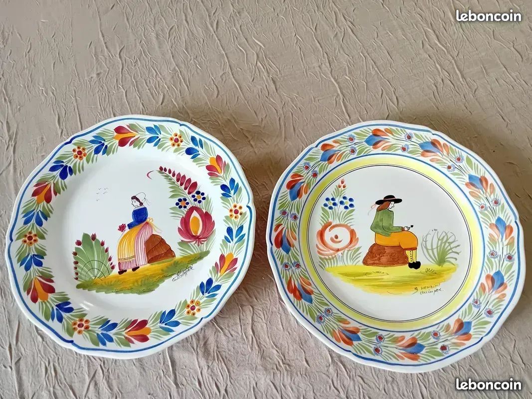 Deux grandes assiettes Henriot Quimper (image 1)