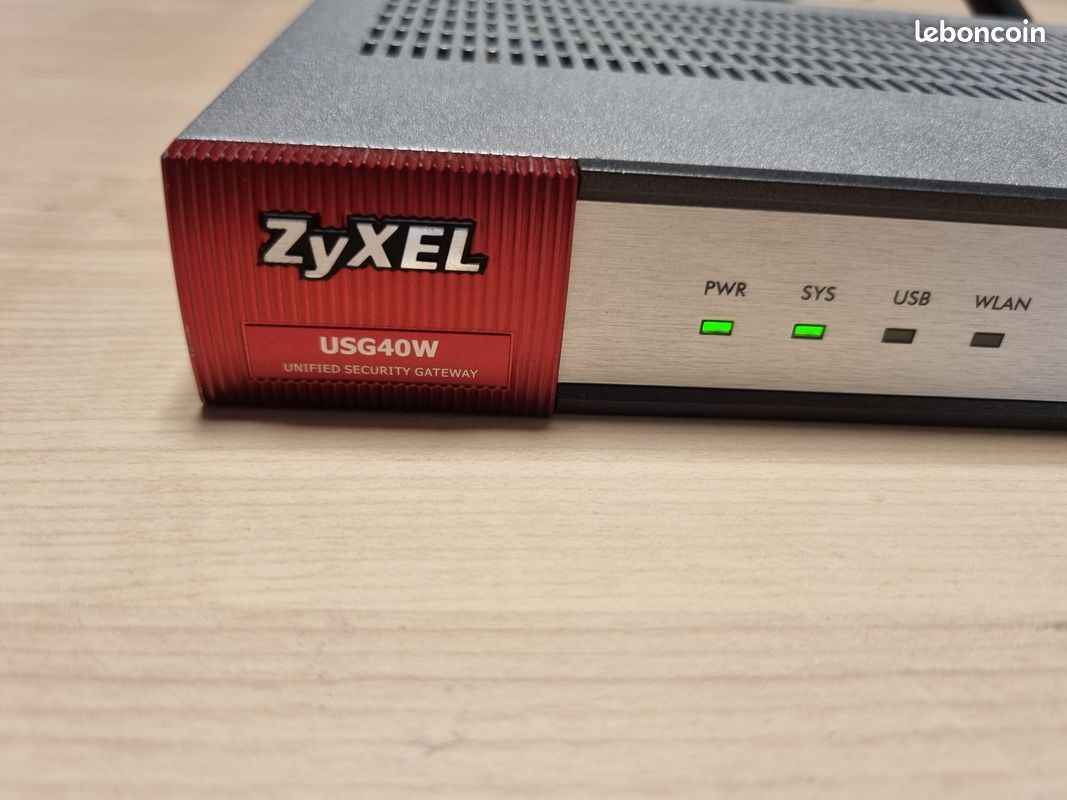 Routeur Pare-feu VPN ZYXEL USG40W Avec WiFi, Occasion état Impeccable
