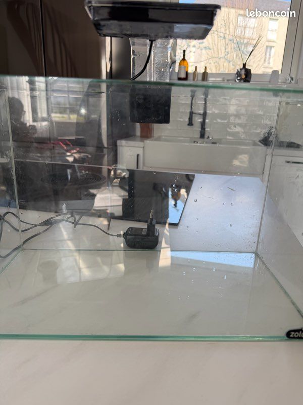 Aquarium (image 2)