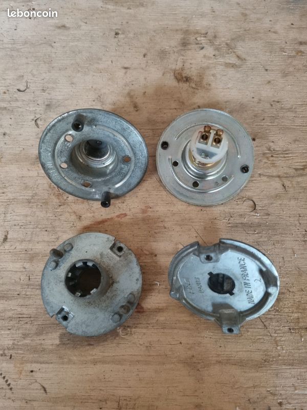 Platines feux avant 2cv (image 1)